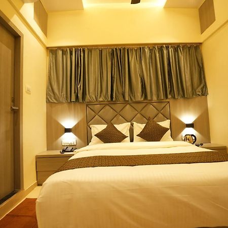 Hotel Boston Mumbai Exterior photo