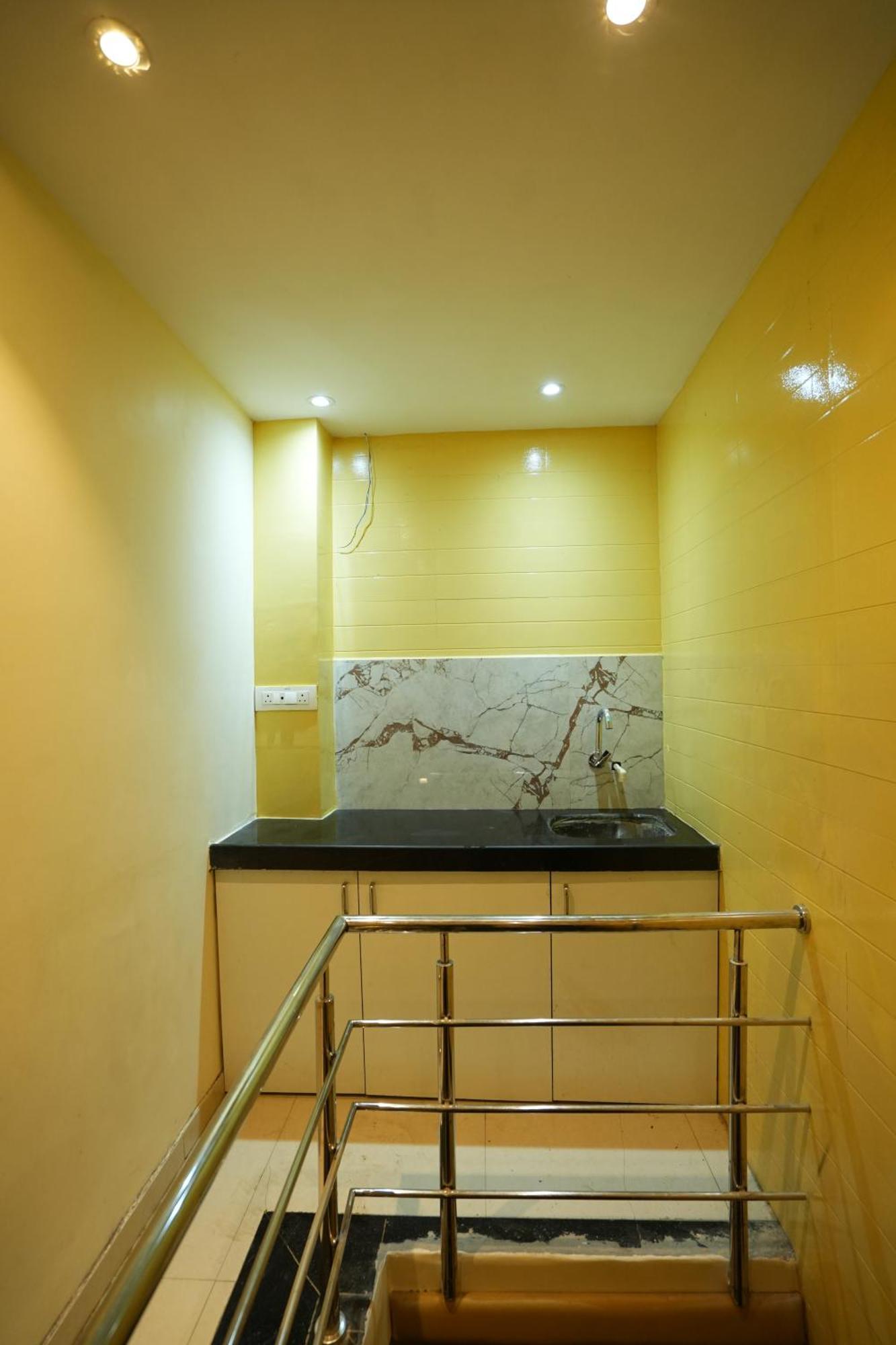 Hotel Boston Mumbai Exterior photo